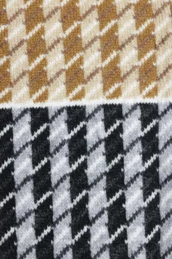 Beige cashmere fully-fashioned pullover intarsia polo neck sweater featuring two-tone houndstooth motif