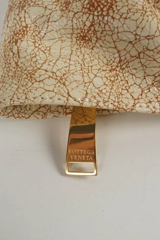 Beige cracked pattern leather 'Twist' bag