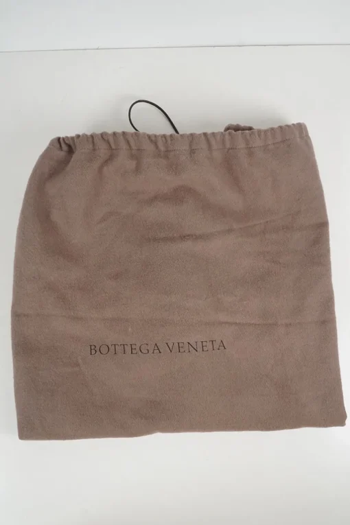 Beige cracked pattern leather 'Twist' bag