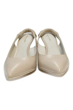Beige leather pointed-toe slingback pumps