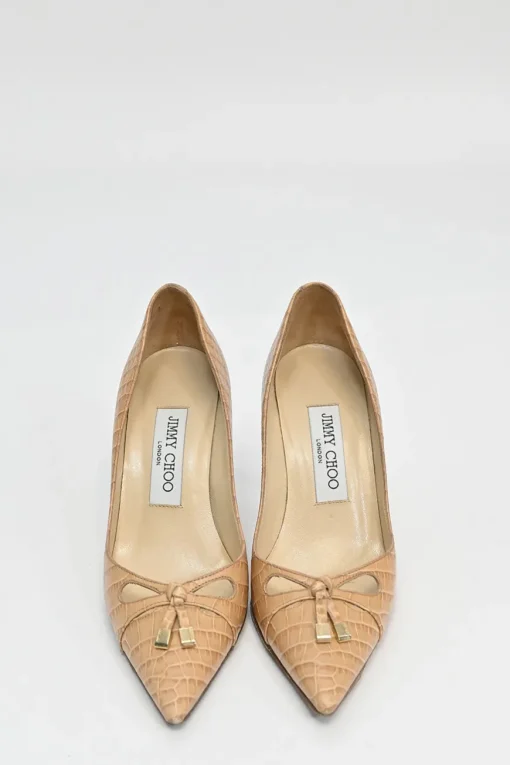 Beige reptile-embossed bow-embellished pointed-toe tassel pumps