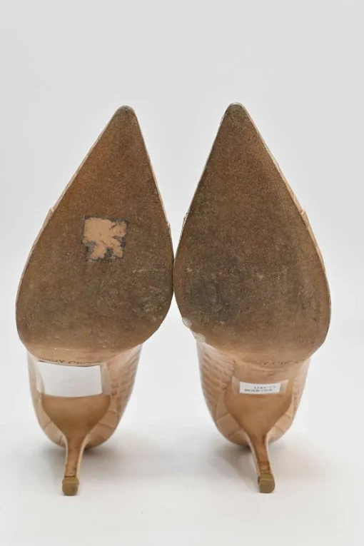 Beige reptile-embossed bow-embellished pointed-toe tassel pumps