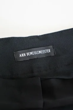 Black acetate-blend pull-on slouchy drawstring cuff cargo pants with adjustable pull and button tabs