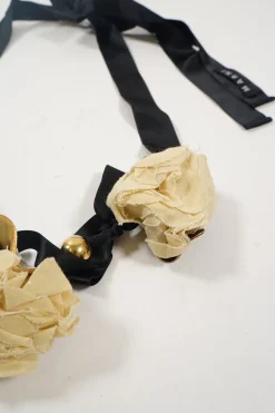 Black and Neutral Flower Decoration Necklace