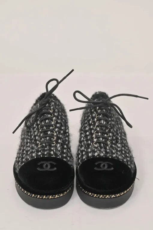 Black bouclé tweed and velvet lace-up flatform Derby shoes with Coco Mark heel plaque and rubber soles