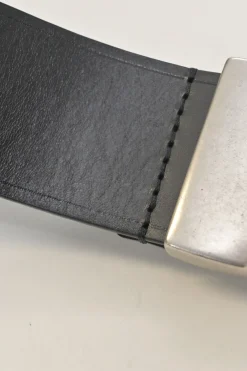 Black box calf leather Adaria laser-cut buckle belt