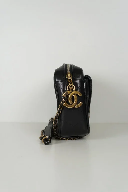 Black Chanel Coco chevron envelope and camera case crossbody bag with detachable wallet from 2016 Cruise Collection