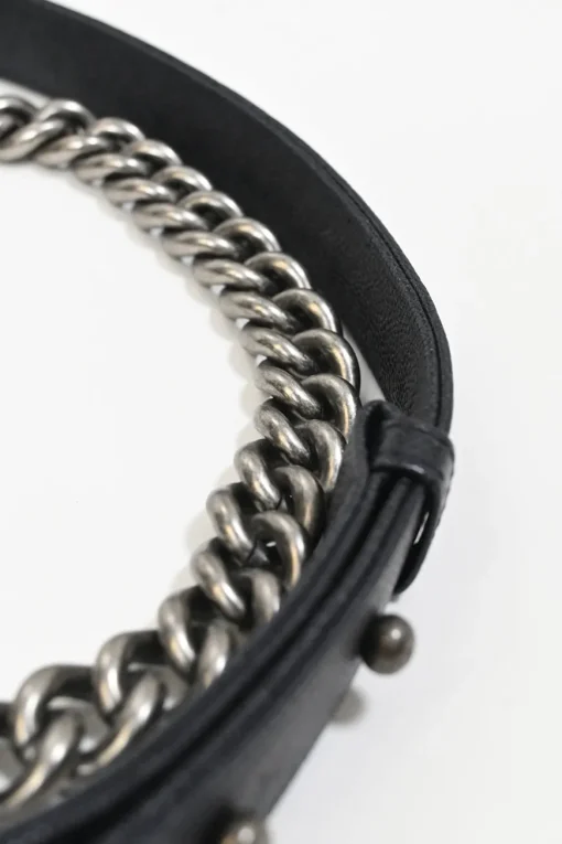 Black chevron panelling caviar leather Medium V-Stitch Boy Bag with aged ruthenium hardware