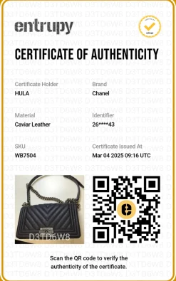 Black chevron panelling caviar leather Medium V-Stitch Boy Bag with aged ruthenium hardware