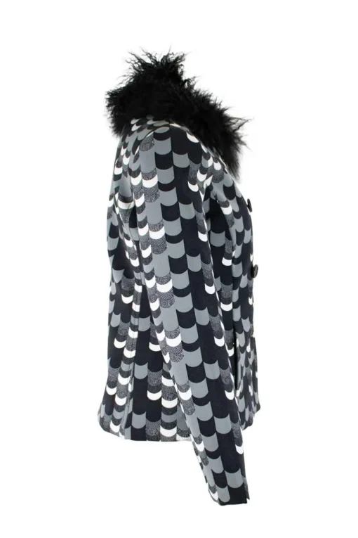 Black coat with ruff in 38 IT
