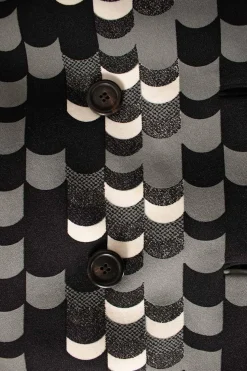Black coat with ruff in 38 IT