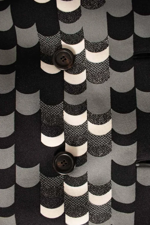 Black coat with ruff in 38 IT