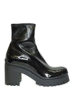 Black crinkled patent-finish fabric pull-on block heel track sole ankle boots