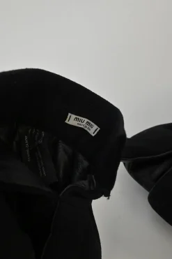 Black fleece wool and lambskin detachable wrist cuffs