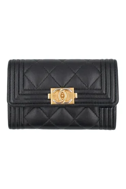 Black lambskin 'Boy Chanel' flap card holder