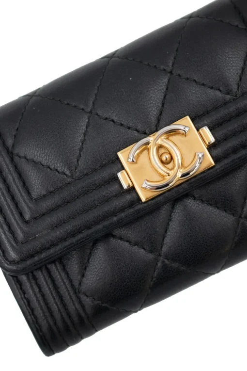 Black lambskin 'Boy Chanel' flap card holder