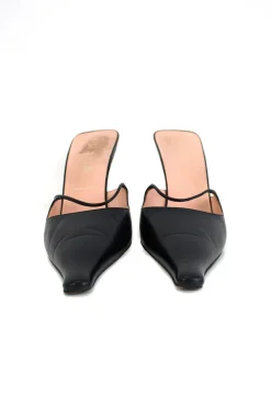 Black leather long-toed mules