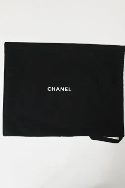 Black matelassé calfskin chained shopping tote