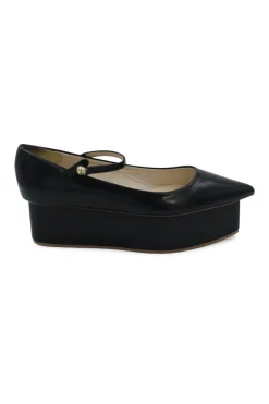 Black patent leather pointy toe platform slip on steps