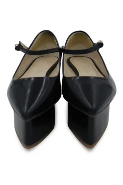 Black patent leather pointy toe platform slip on steps