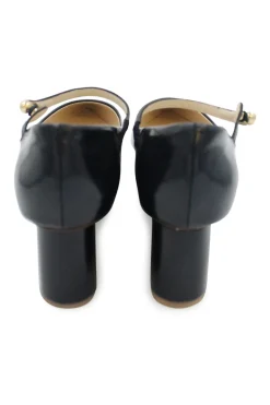 Black patent leather pointy toe platform slip on steps