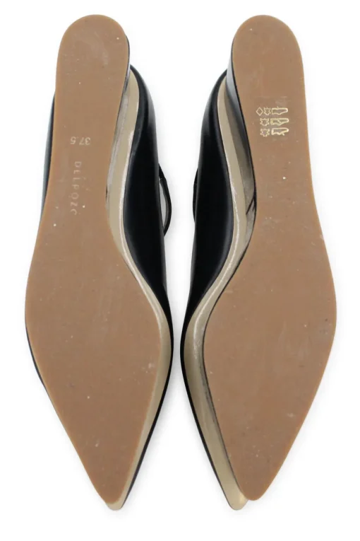 Black patent leather pointy toe platform slip on steps