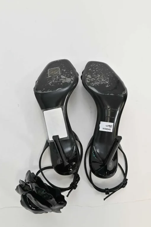 Black patent leather square-toe Amber heeled flower sandals with double mignon and buckle straps