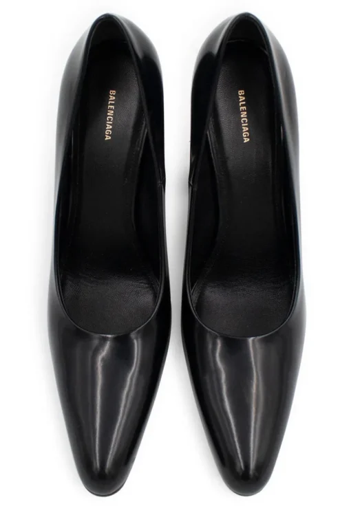 Black point toe leather heels