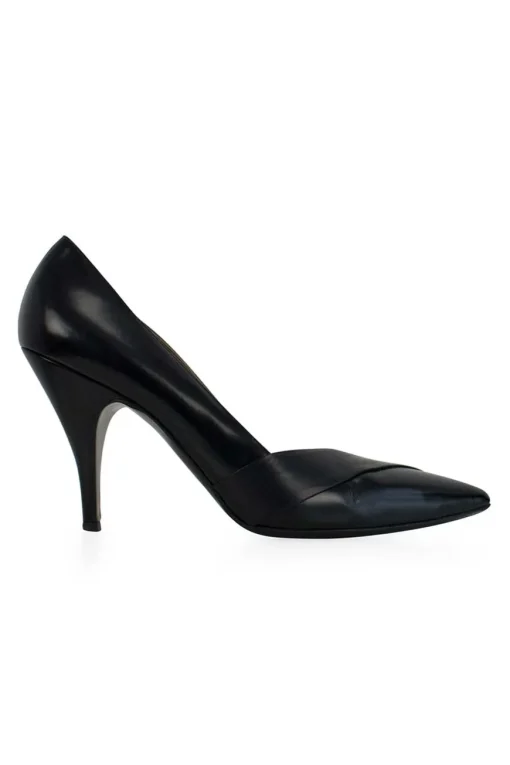 Black pointed toe pumps