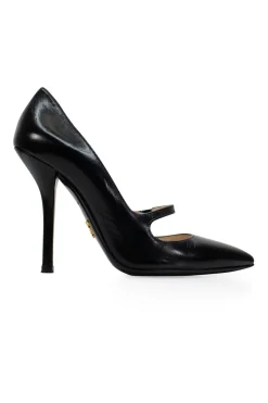 Black pointy leather high heel with strap vamp
