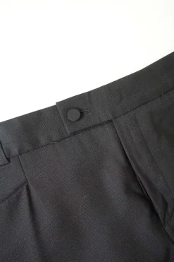 Black polyester-blend crêpe low-rise tapered leg tailored trousers