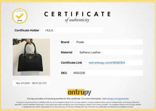 Black 'Vernice Pyramid' Saffiano leather small bag