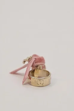 Bow-embellished gold-tone metal and resin Coco Mark faux pearl bijoux fantasie cocktail ring