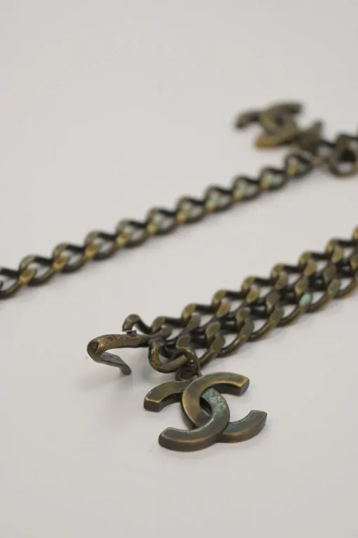 Brass chainlink drop-waist charm belt with hook fastening