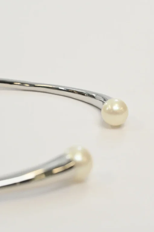 Brooks Brothers White Pearls Imitation Rhodium Plated Choker