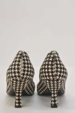 Brown houndstooth print calf hair and leather chisel-toe pumps with comma heels