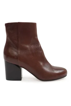 Brown leather almond-toe block heel zip-up ankle boots