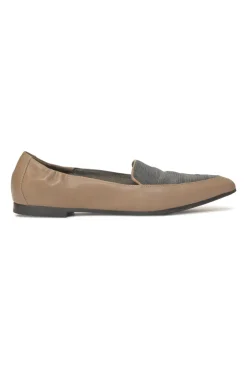 Brown leather and strass pointed-toe soft slip-on loafers
