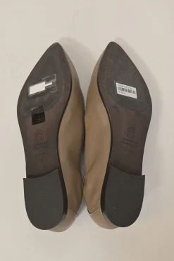 Brown leather and strass pointed-toe soft slip-on loafers