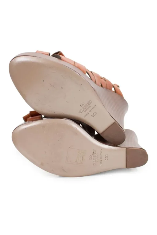Brown leather high heeled wedge sandals with platform and open toe
