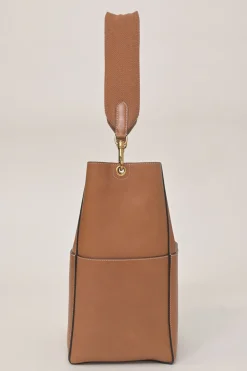 Brown leather Seau Sangle shoulder bag