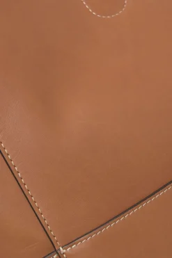 Brown leather Seau Sangle shoulder bag