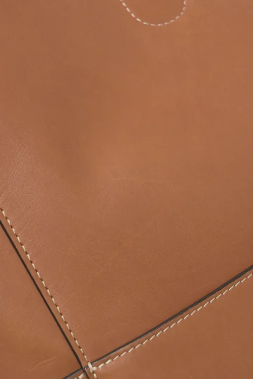 Brown leather Seau Sangle shoulder bag