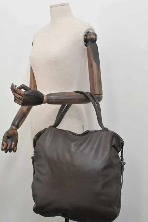 Brown leather soft tote bag with intrecciato handles in alligator skin