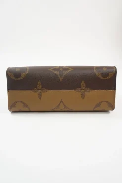 Brown OnTheGo MM Monogram Canvas Shoulder Bag
