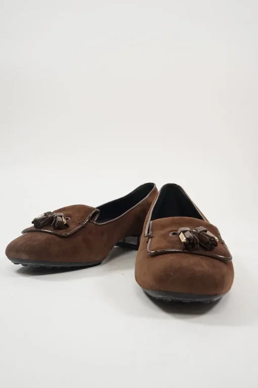 Brown suede and leather almond-toe penny loafer-style ballerinas with signature Gommino rubber soles