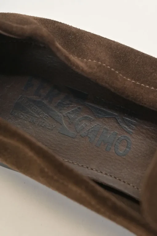 Brown suede round-toe soft Gancini-bit loafers