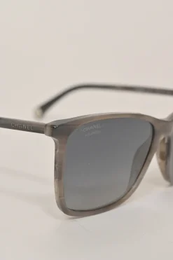 Brown tortoiseshell acetate and tinted polycarbonate square sunglasses