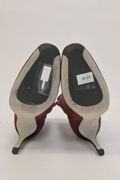 Burgundy paneled pull-on mid-calf heeled booties with scalloped edges