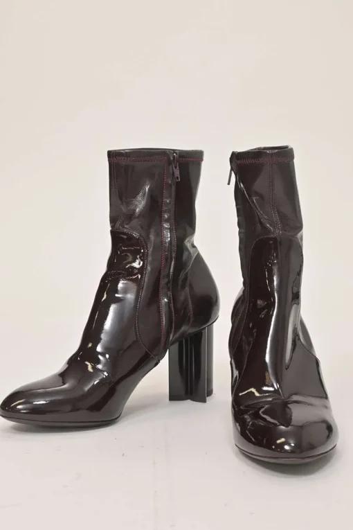 Burgundy patent leather Silhouette pull-on round-toe block heel ankle boots